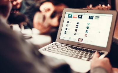 7 LinkedIn Tips to Maximize Your Job Search