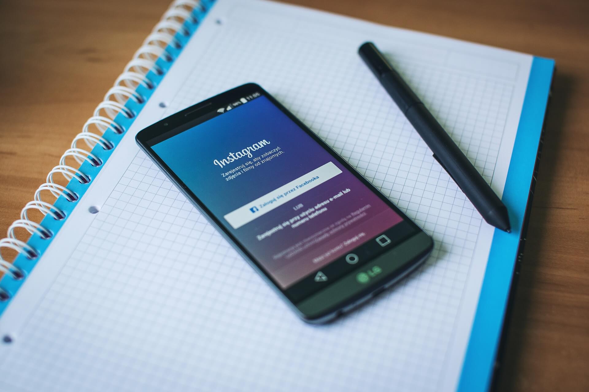 10 Ways to Utilize Social Media For Customer Service 10 Ways to Utilize Social Media For Customer Service
