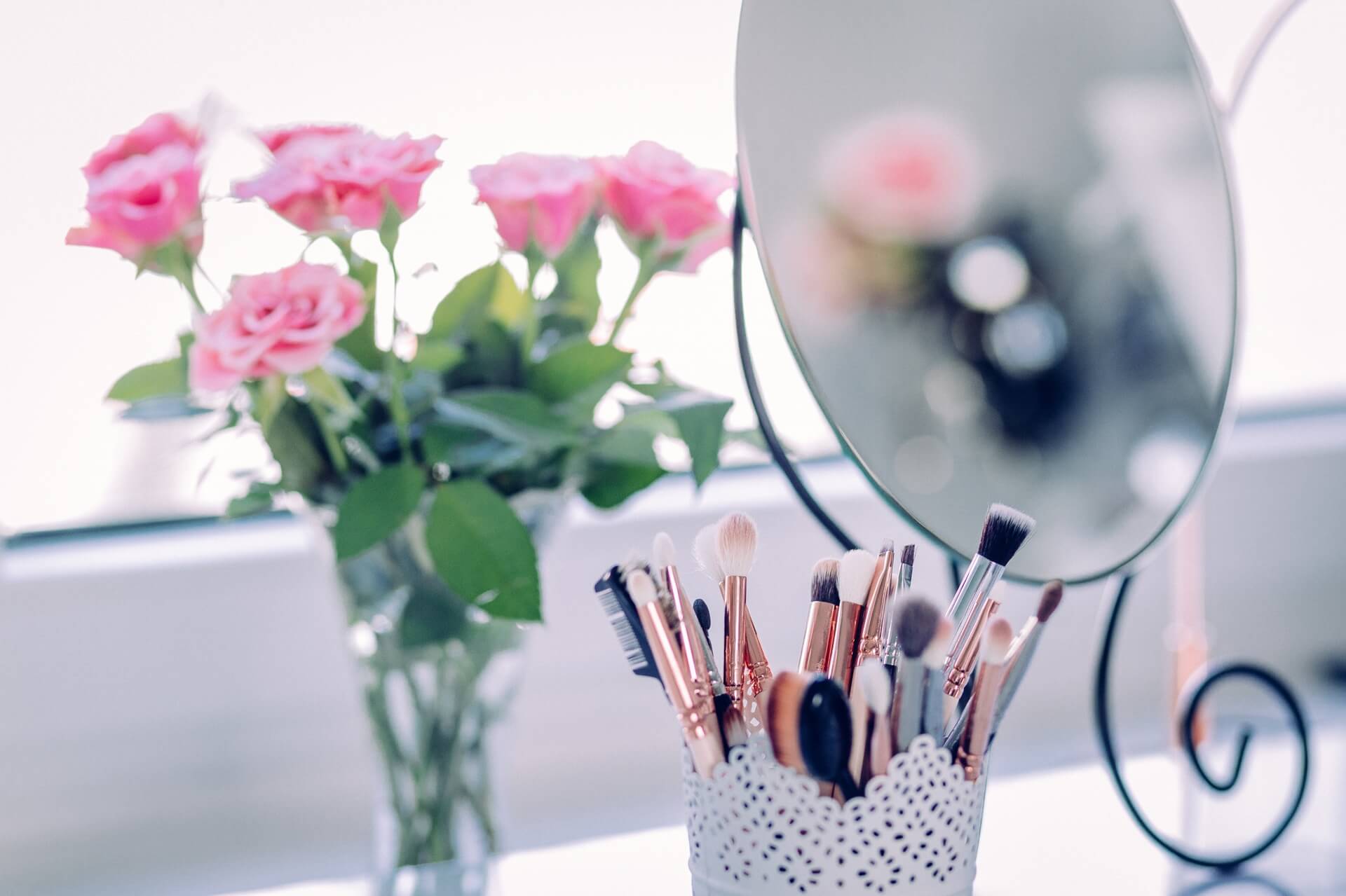7 Time-Saving Hacks For Your Makeup Routine