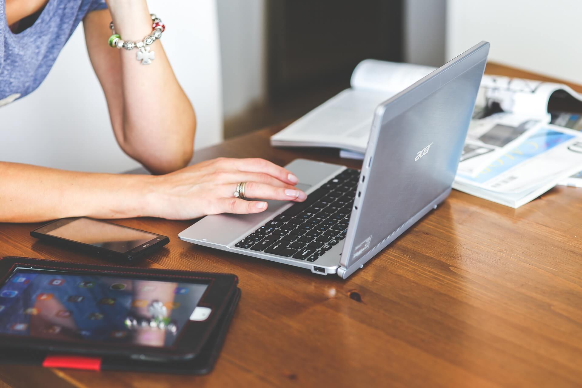 4 Easy Ways to Market Yourself as a Content Manager