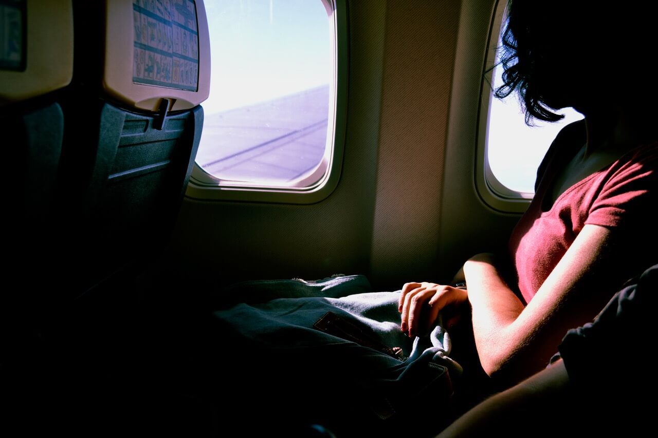 5 Traveling Career Options for Jet-Setting Millennial Women