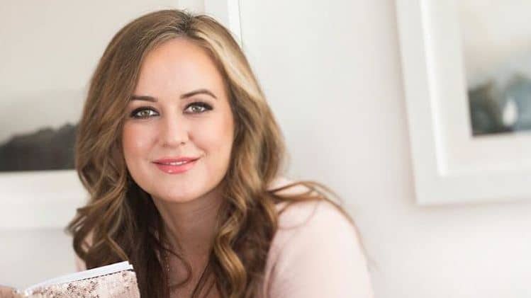 Irina headshot featured