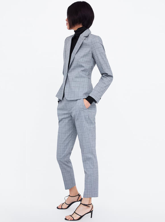 21 Must-Have Staples For A Professional Outfit