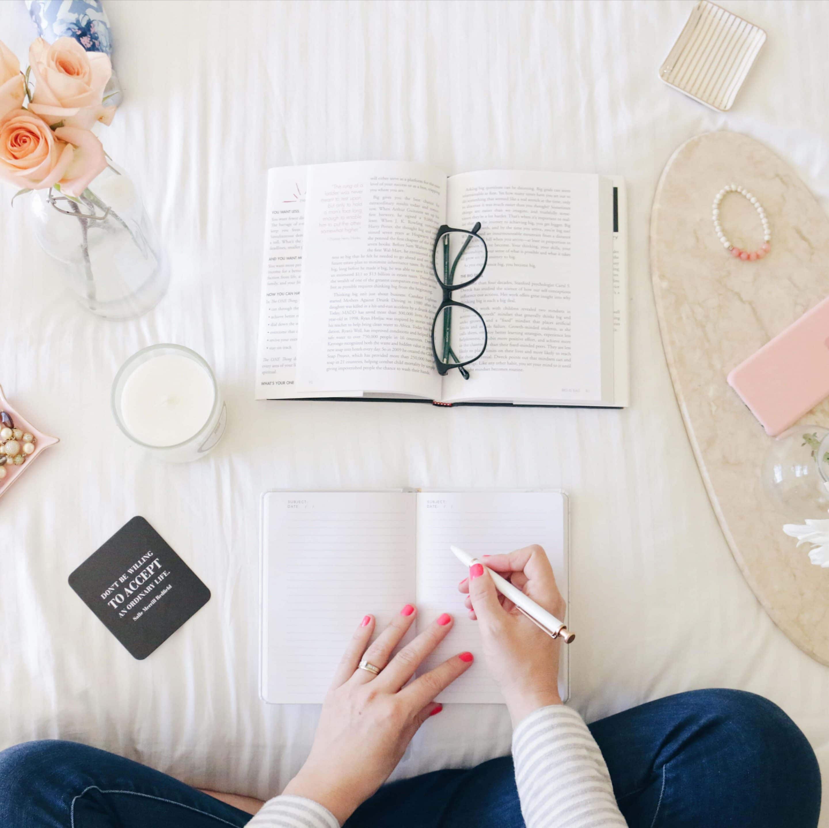 Writing down Goals in Daily Planner Template