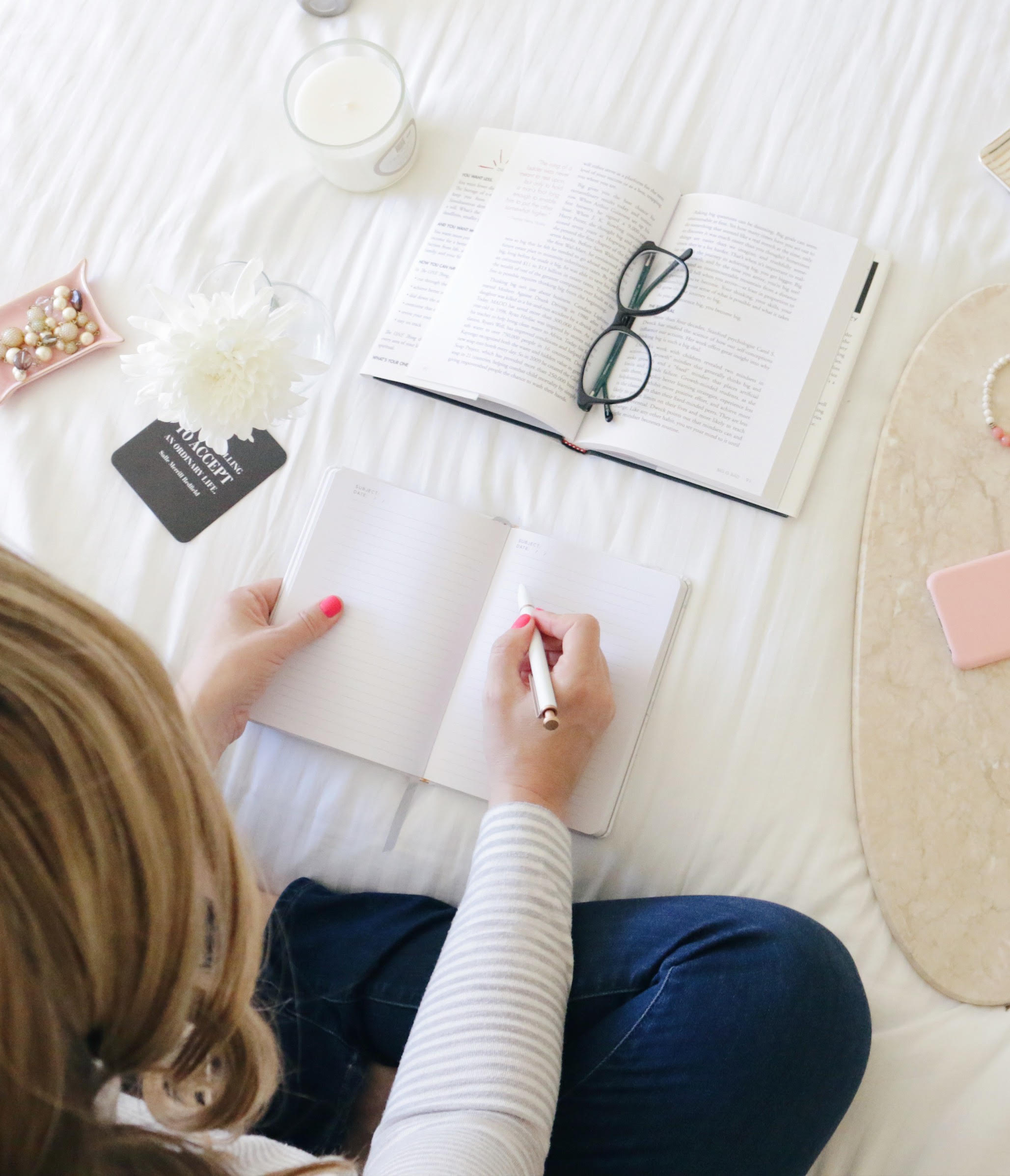 Create clarity without burnout using a 30-minute launch plan. Learn how to map your 2026 for profit and peace with quarterly focus and built-in margin.